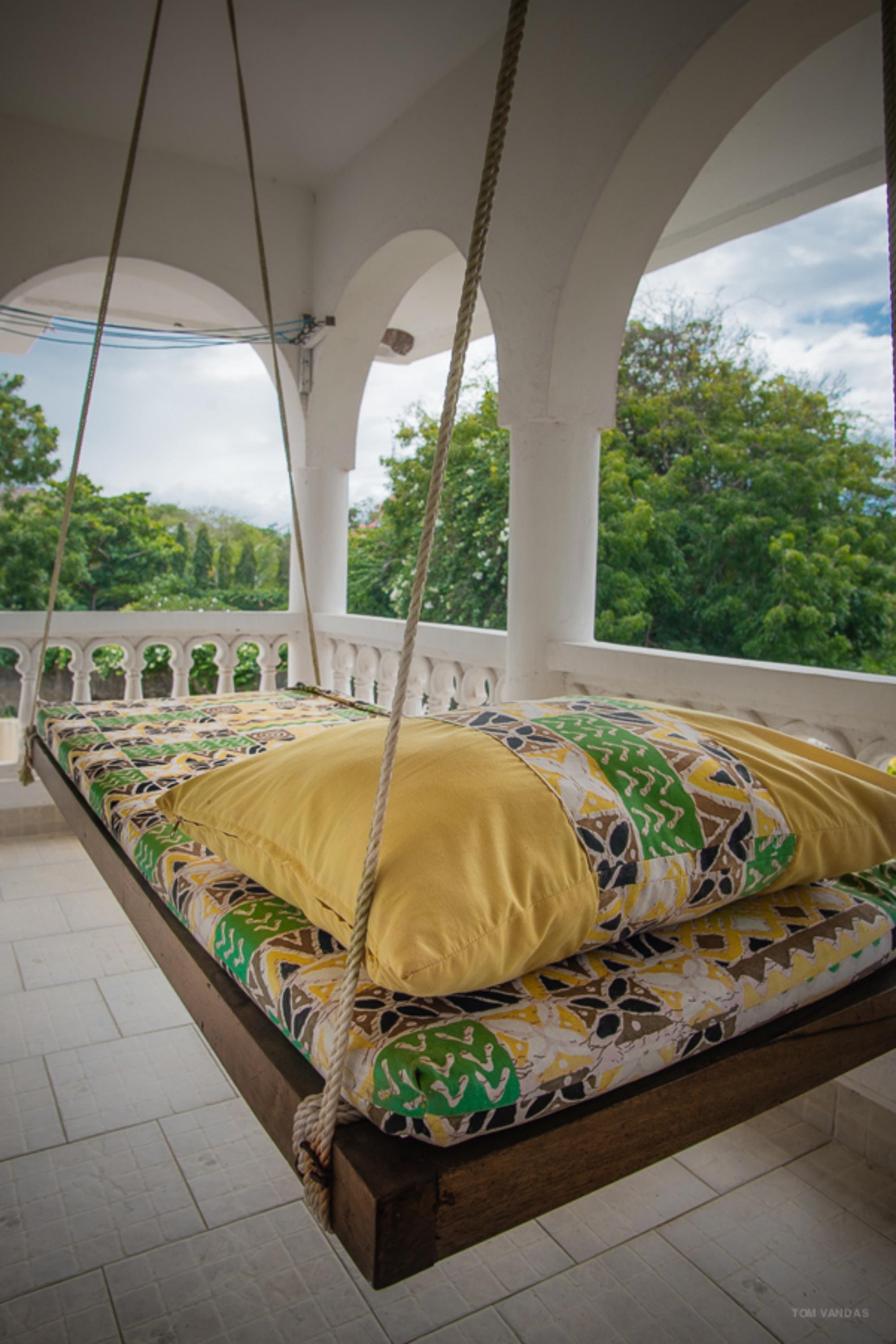 Bahari Dhow Beach Villas Диани Бийч Екстериор снимка